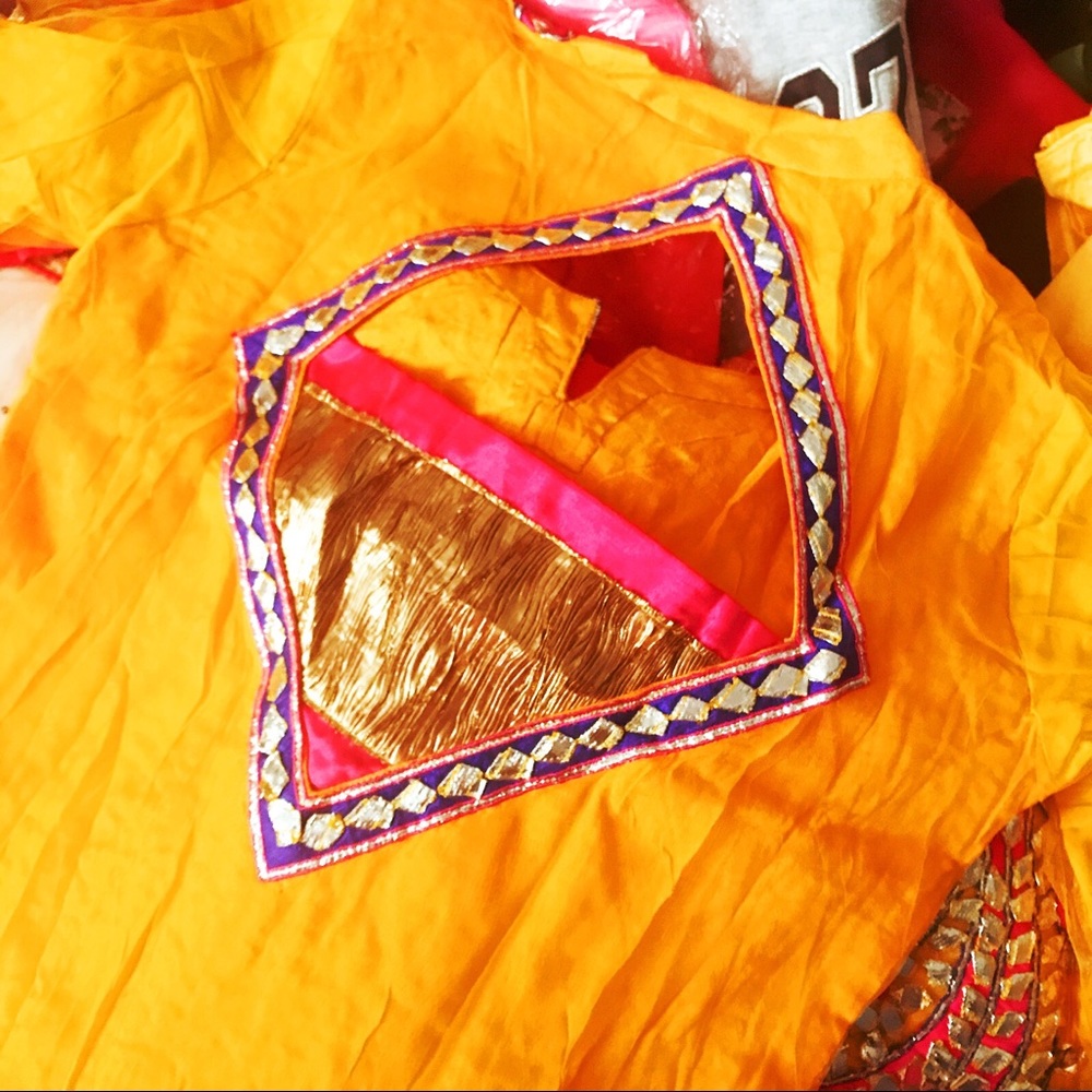 Super fancy yellow Salwar Kameez - Picture 5 of 6